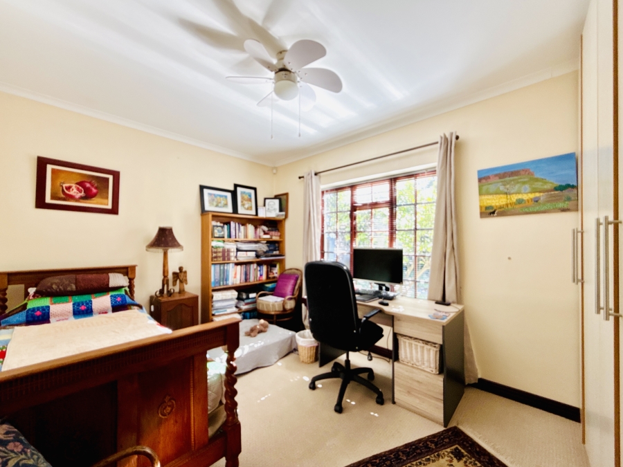 3 Bedroom Property for Sale in Sandbaai Western Cape